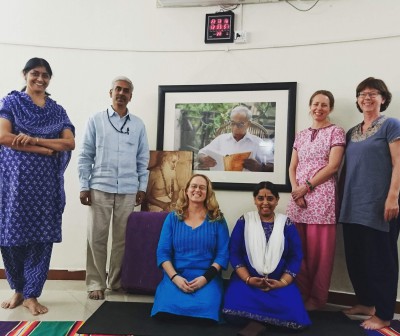 Yogastudier på KYM i Indien
